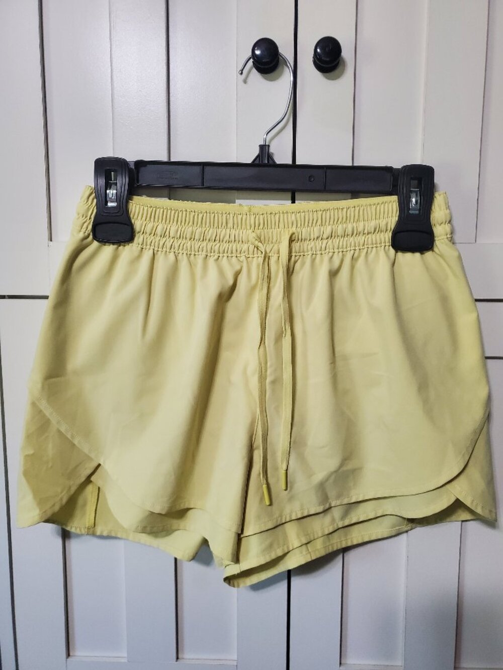 Size XXS Yellow Calia Shorts